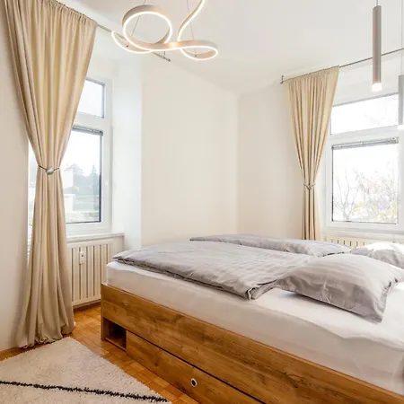 Apartma Apolon Ii アパート Krško